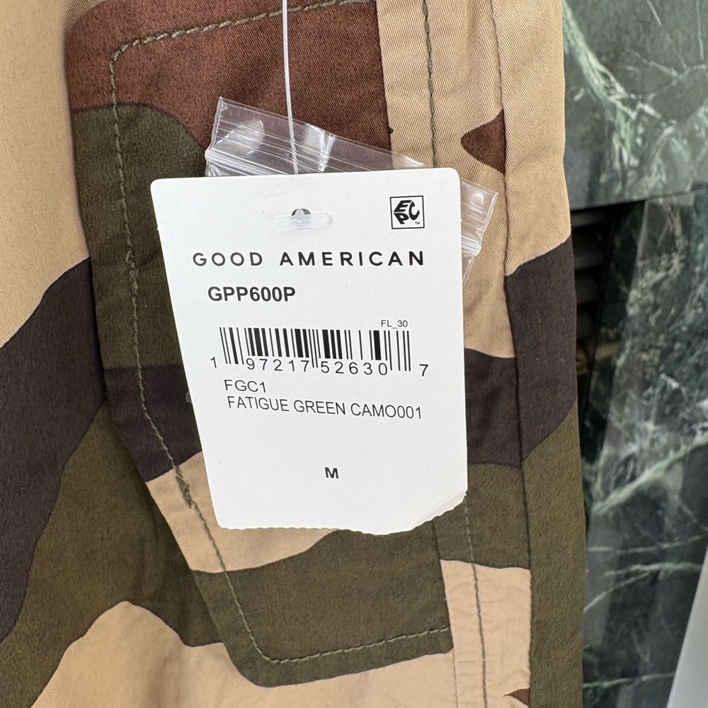 Good American Fatigue Green Camo Parachute Pants - Picture 7 of 11
